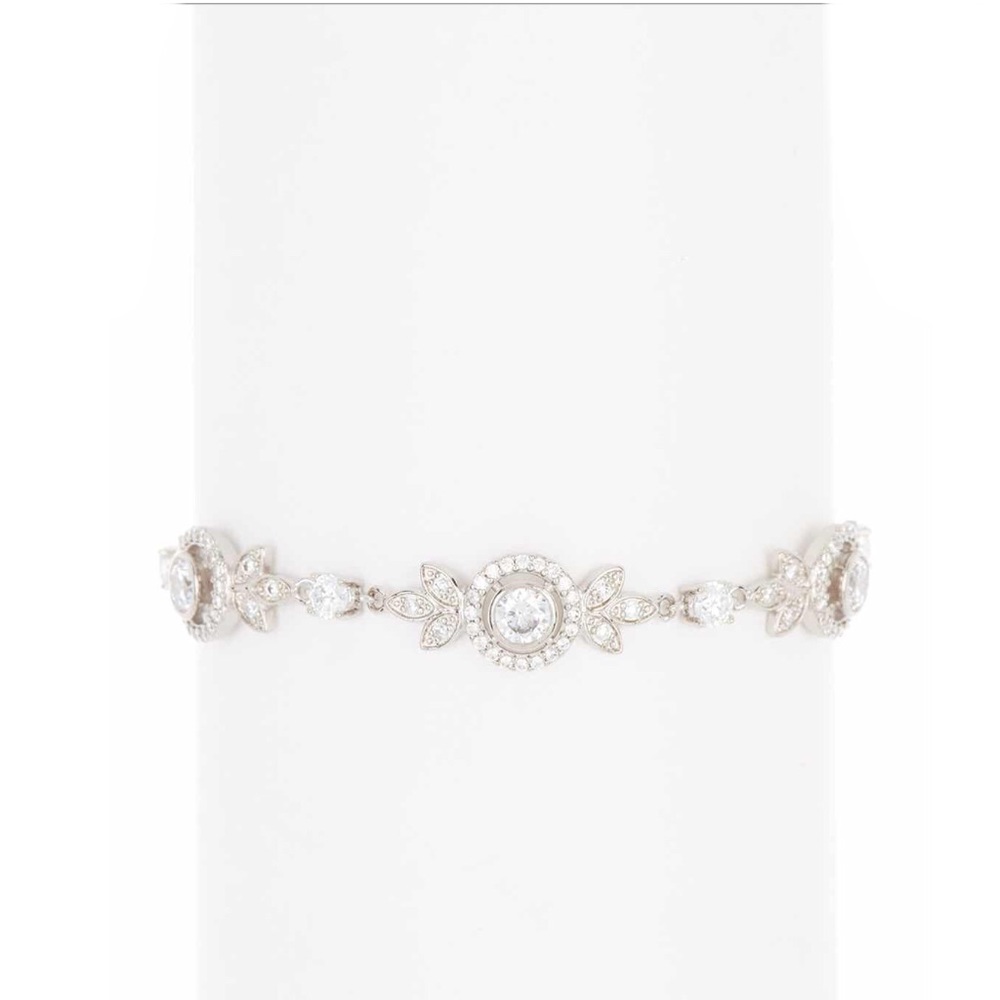 Carolee Crystal Cluster Flex Link Bracelet